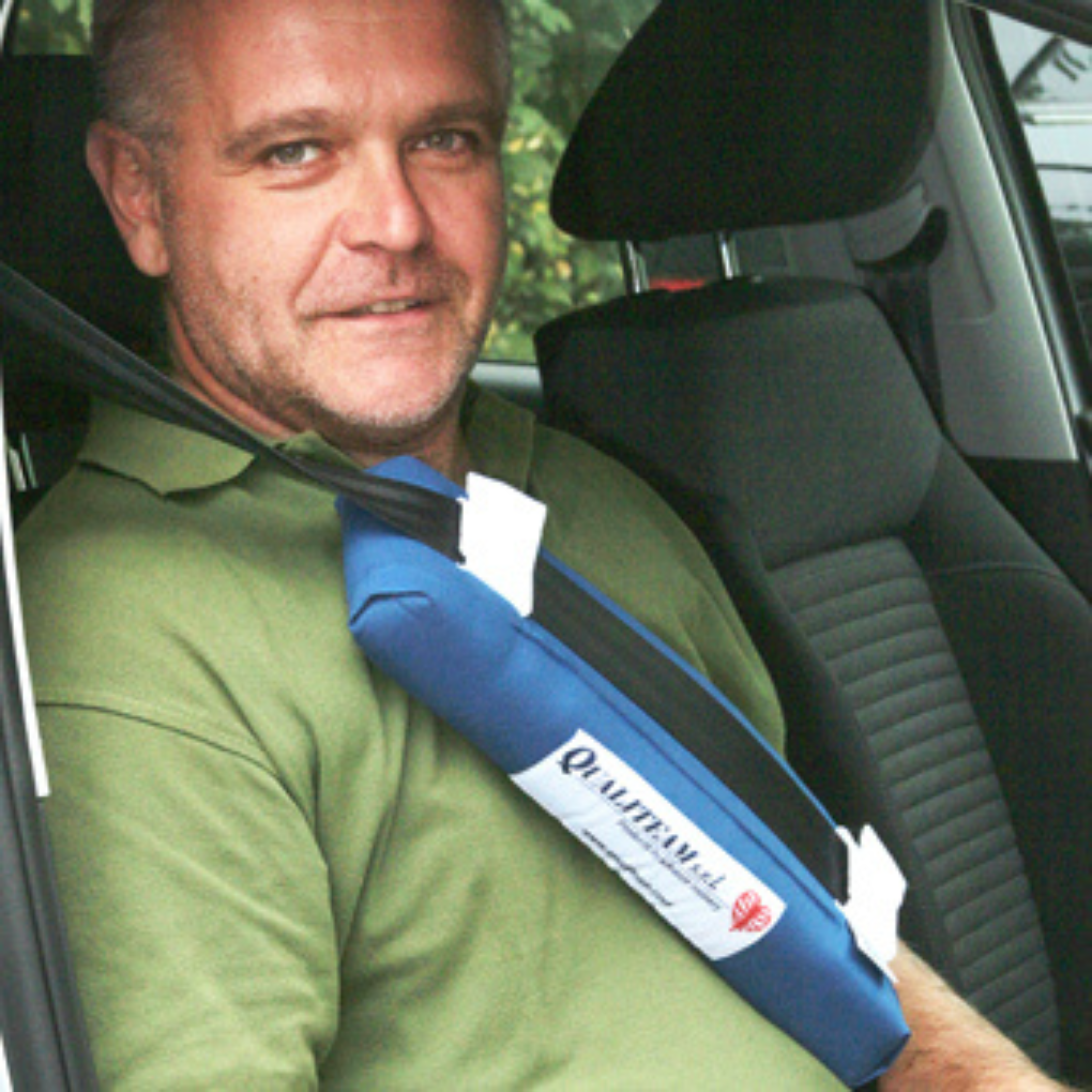 QualiPad Pediatric Seat Belt Pad – Post-Surgery Seatbelt Protection Cushion for Children